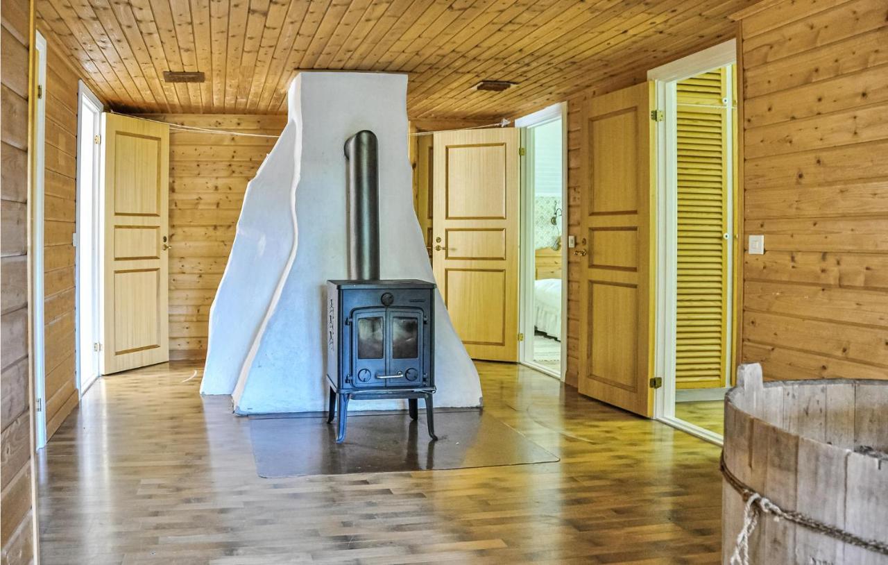 Cozy Home In Lesjoefors With Kitchen Lesjofors Екстер'єр фото